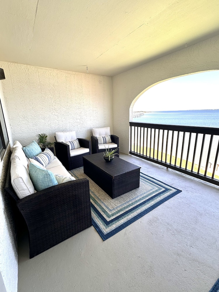 Condo, 1 Bedroom