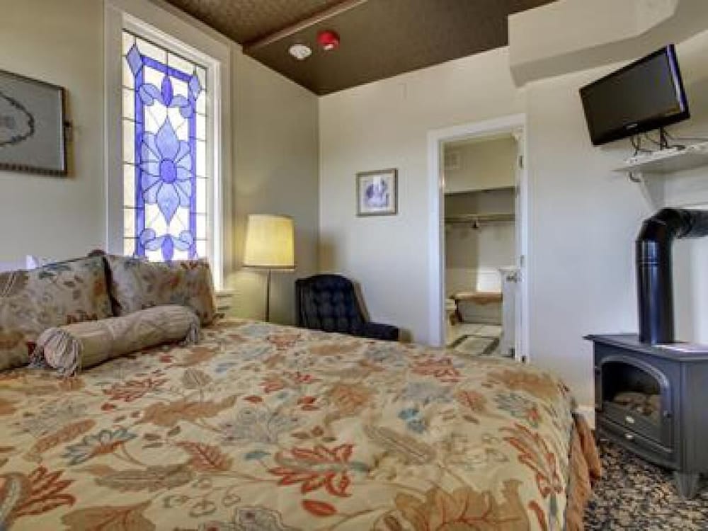 Standard Double Room, Ensuite, Mountain View (Cleopatra Hill ) photo 1