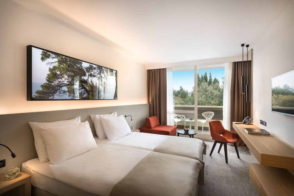 Standard Triple Room - Photo 1
