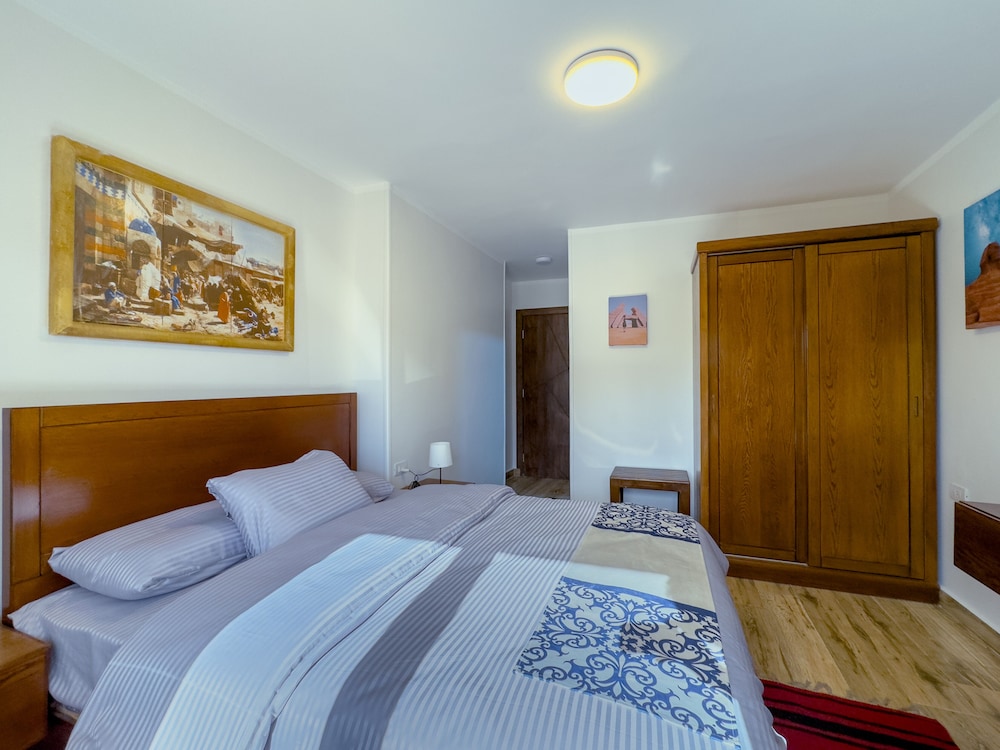 Deluxe Double Room, City View photo 3