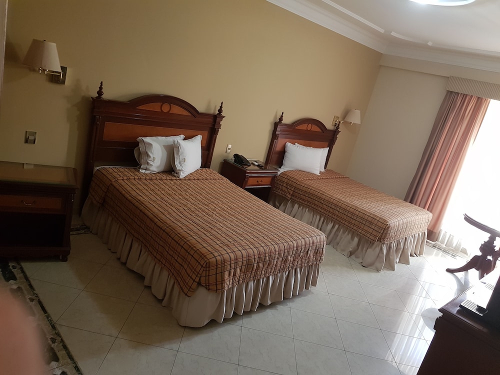 Junior Suite, 2 Double Beds photo 1