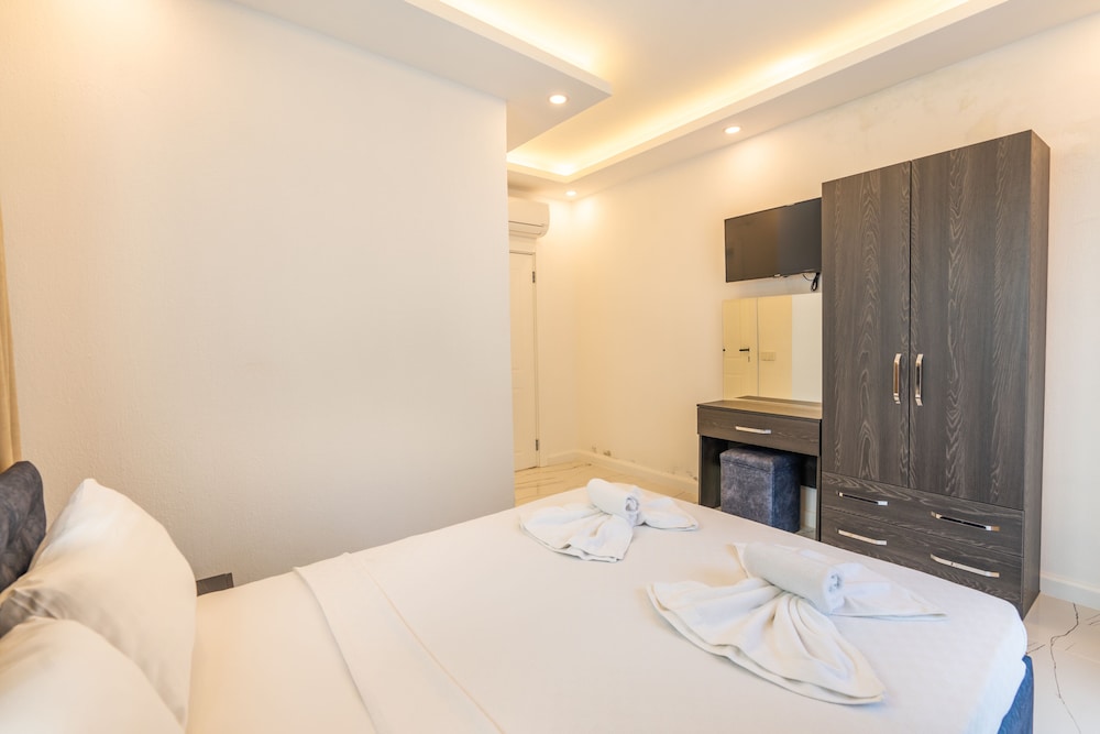 Luxury Apartment photo 2