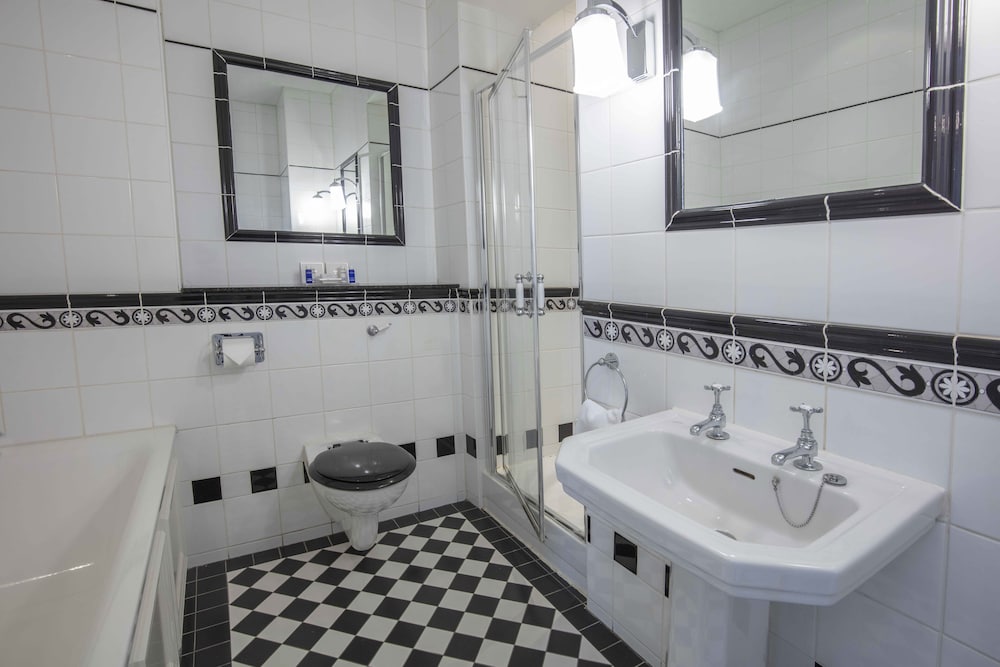 Feature Double Room - Old Hall - Photo 6
