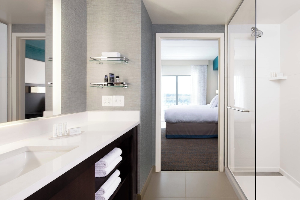 Suite, Multiple Beds - Photo 5