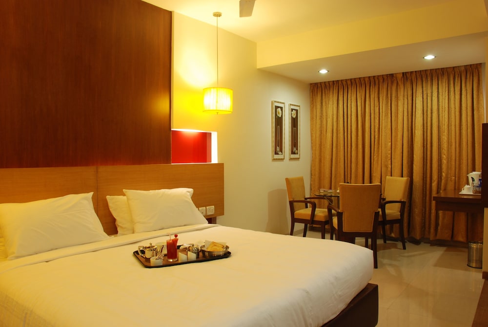 Luxury Room, 1 King Bed photo 1
