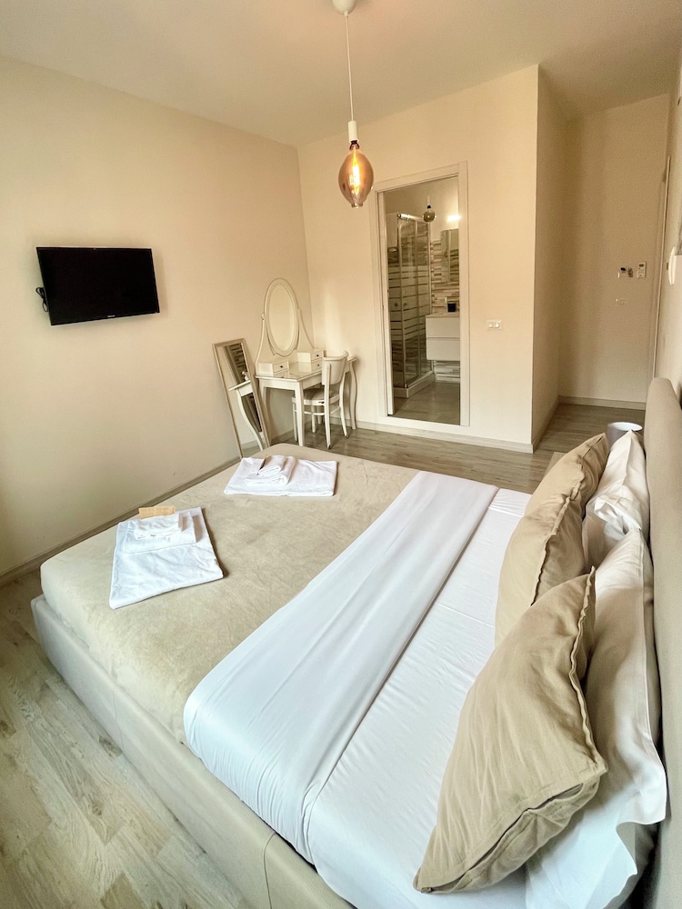 Standard Room photo 3