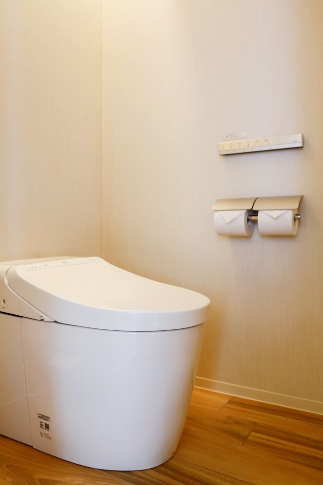 Superior Twin Room, Non Smoking - Photo 5