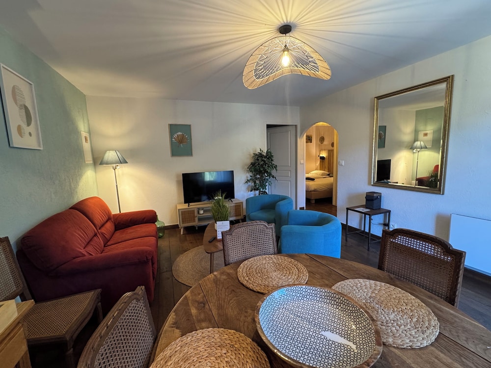 Comfort Cottage, 2 Bedrooms, Terrace, Garden View