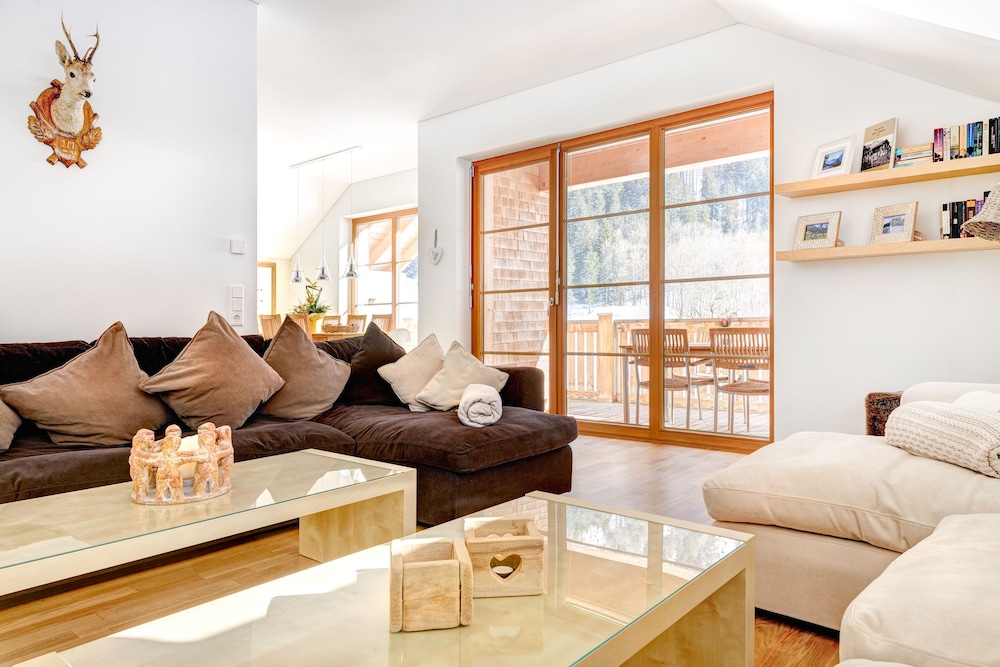 Apartment Penthouse, Mountain View (incl. Cleaning Fee, City Tax & Laundry Package) photo 1