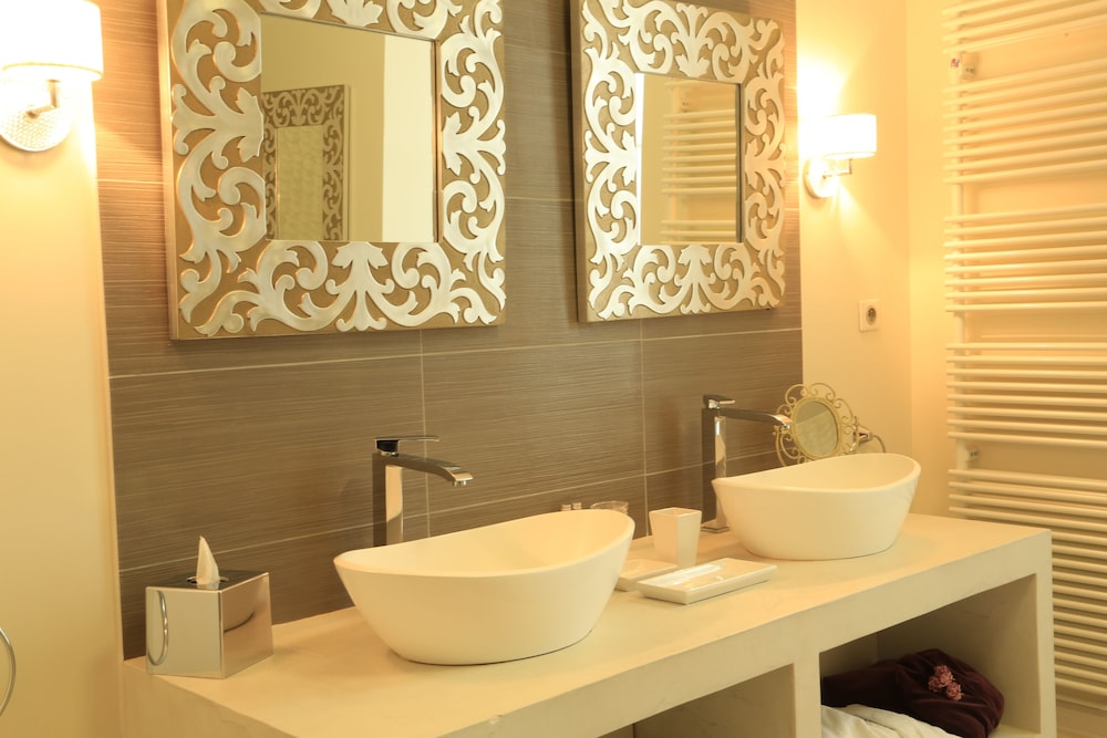 Signature Suite, Patio photo 3