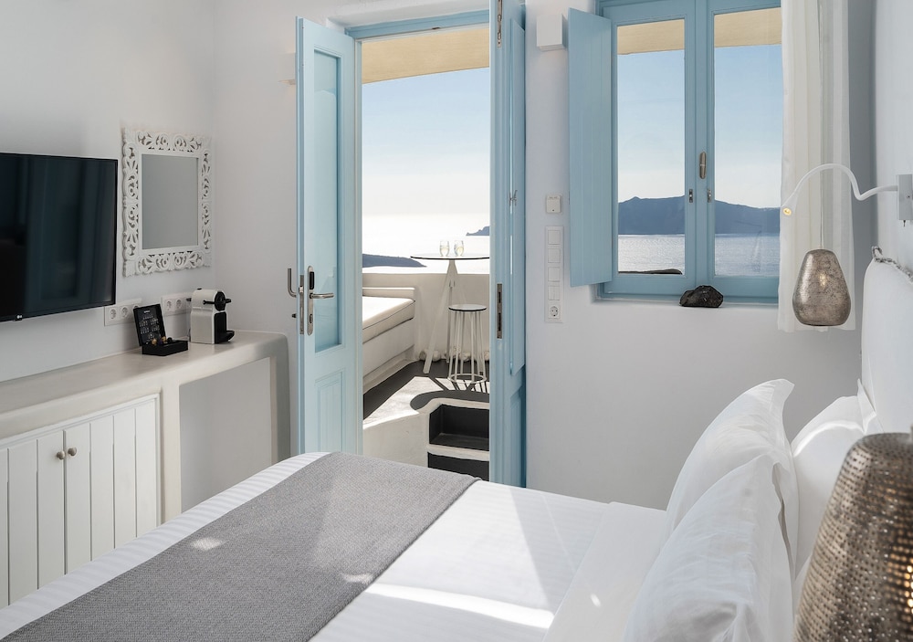 Deluxe Room - Photo 1