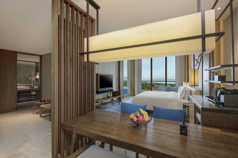 Junior Suite, Multiple Beds, Ocean View (Up to 4 Guests) photo 2