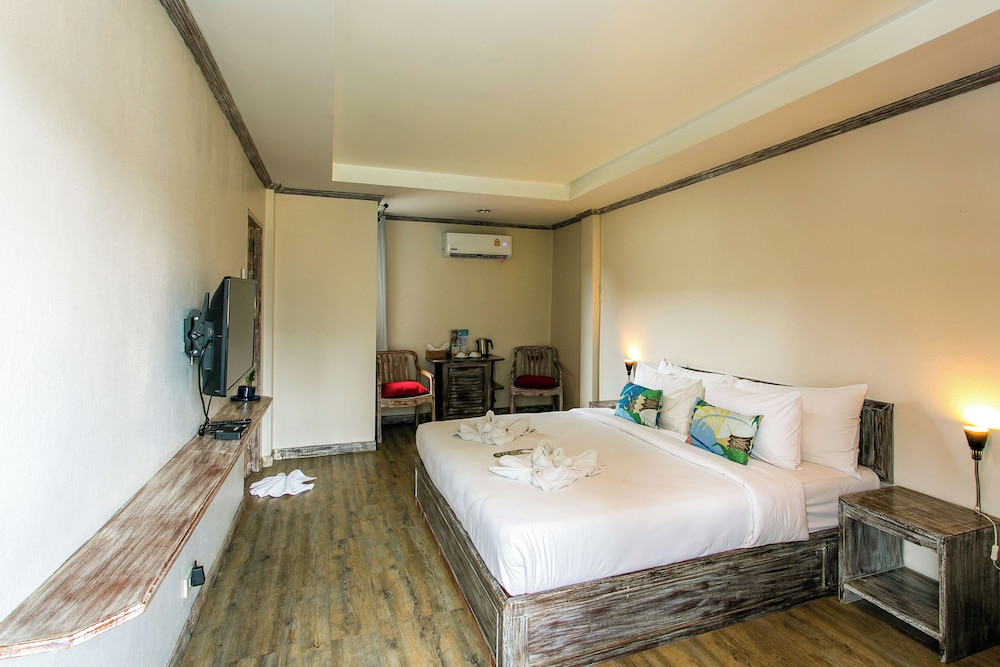 Economy Room - Photo 23