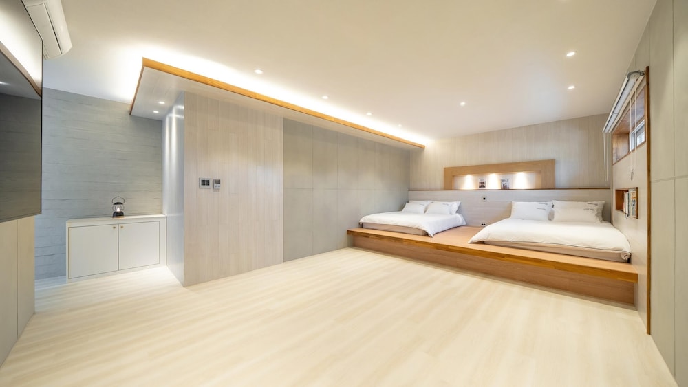 Basic Room, 1 Bedroom (Room 101) - Photo 2