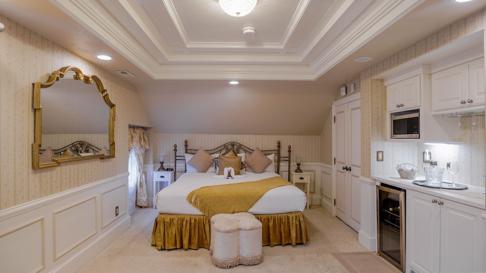 Senator Spa Suite