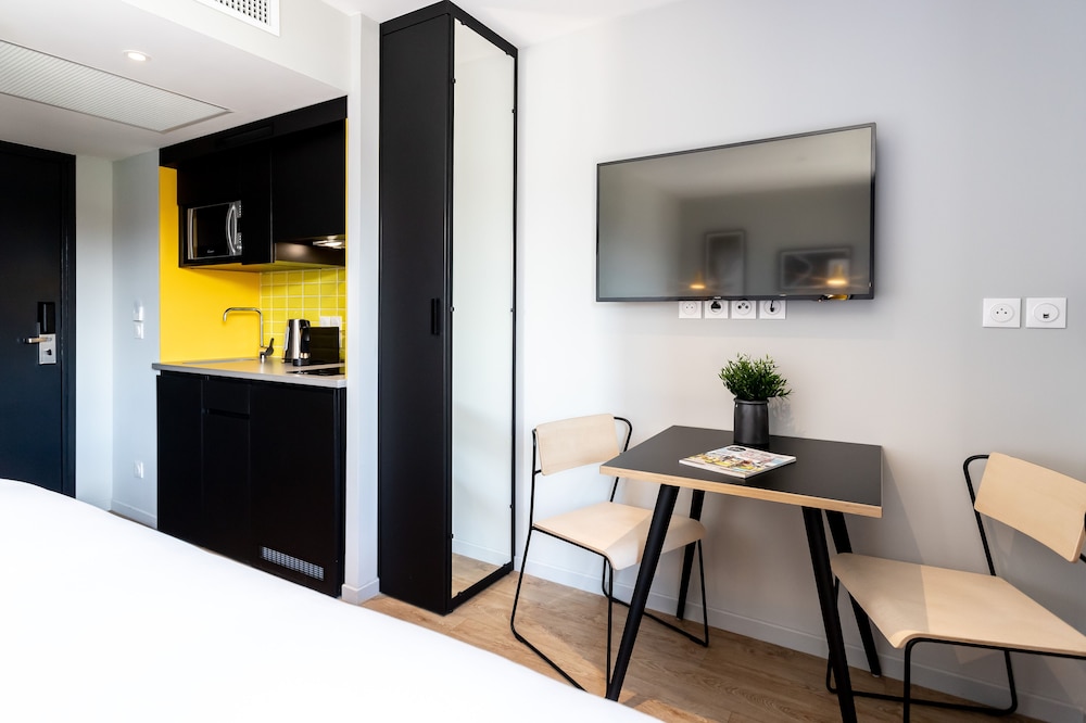 Studio Apartment Sleeps 2 - Photo 4