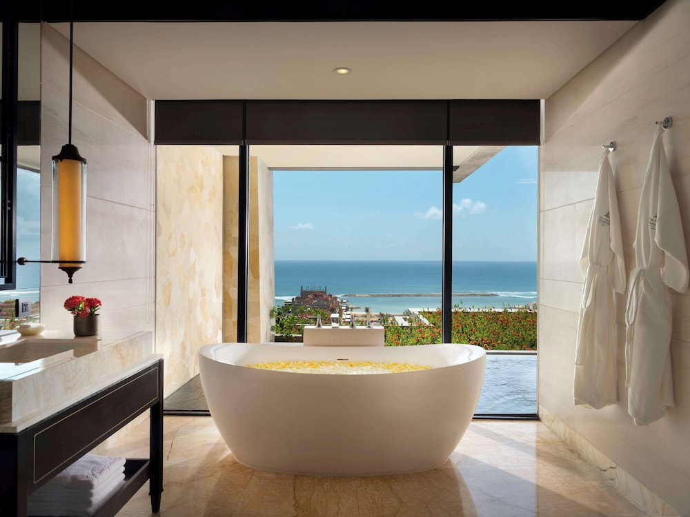Suite, 1 Bedroom, Private Pool, Garden View (Junior Suite) - Photo 4