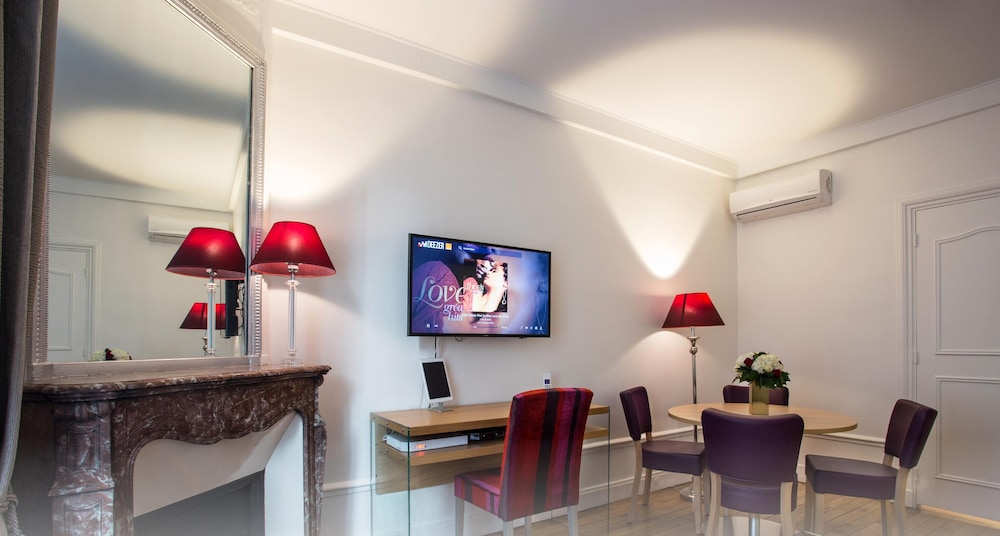 Suite 03 photo 3