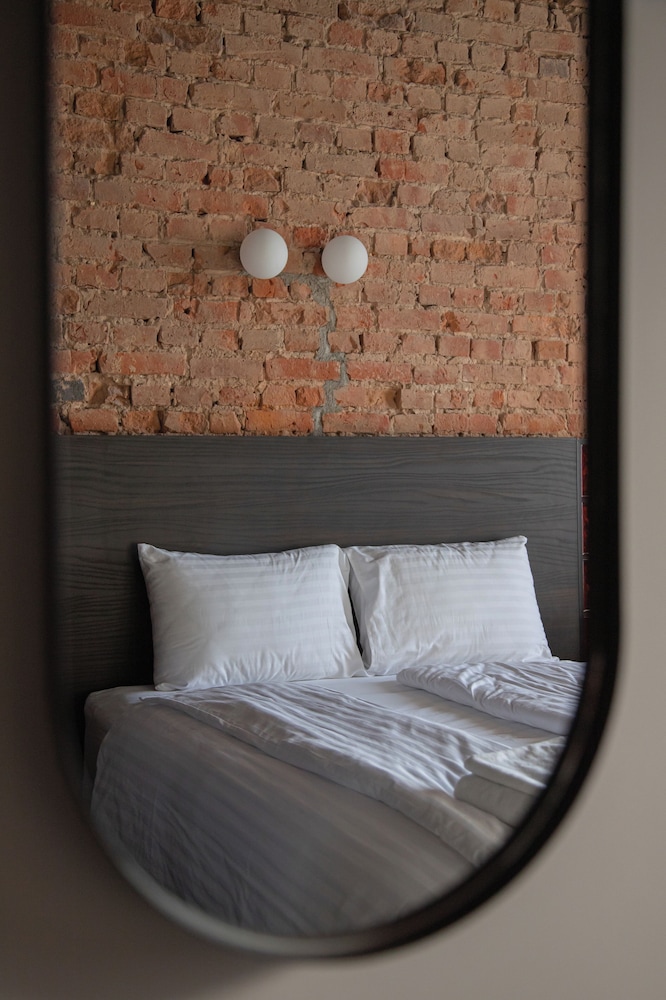 Design Room, City View - Photo 18