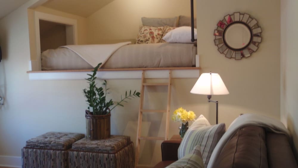 Zoe's Loft