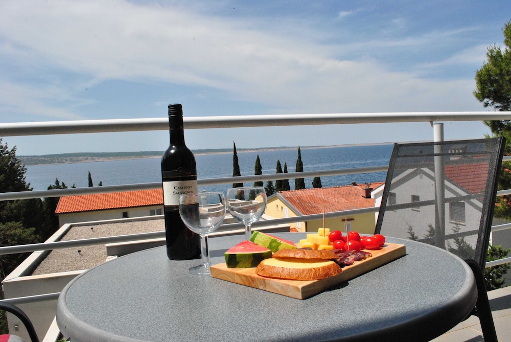 Studio (Studio Apartment with Sea View) photo 2