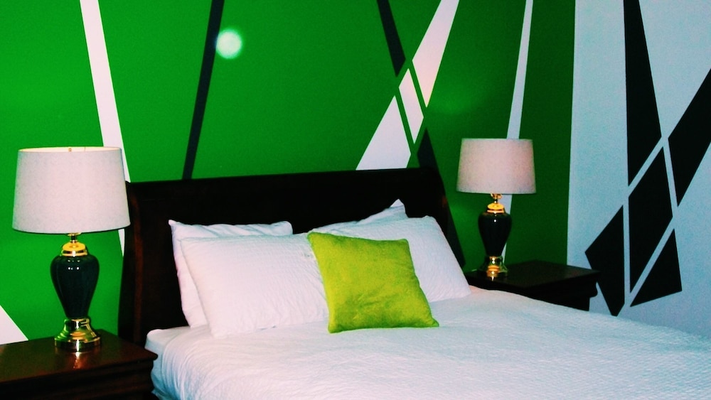 Executive Suite, 1 Queen Bed, Accessible