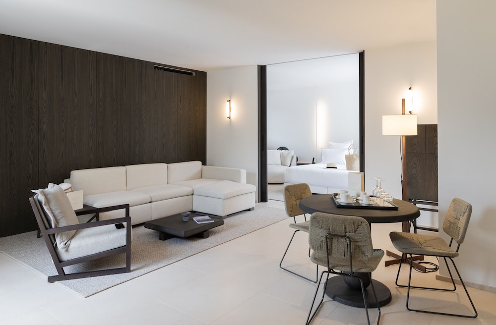 Suite Deluxe Suite Deluxe