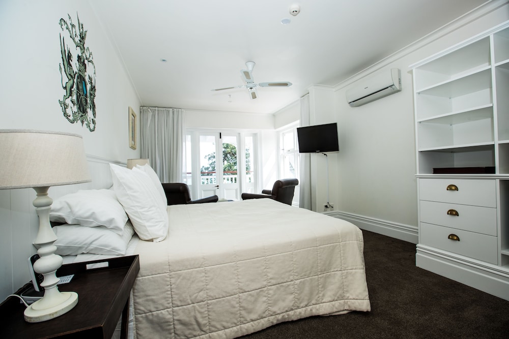 Waterfront Room photo 3