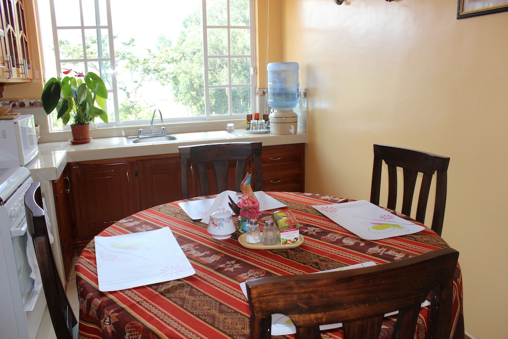 Family Quadruple Room, Lake View photo 2