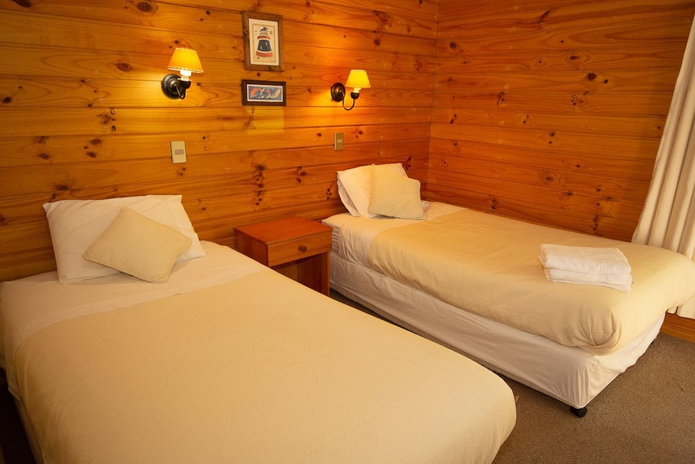 Cottage, 3 Bedrooms, 2 Bathrooms photo 3
