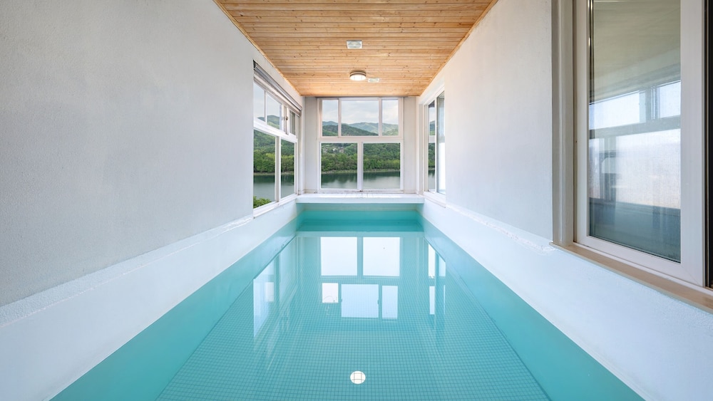 Basic Room, 1 Bedroom (301 (Private Pool / River View))