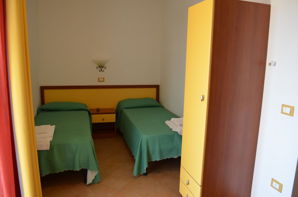 Economy Apartment, 1 Bedroom, Garden View, Ground Floor
