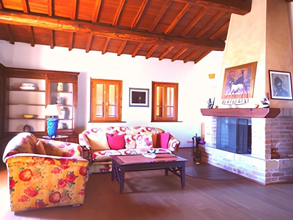 Deluxe Suite, Hill View, Garden Area photo 3