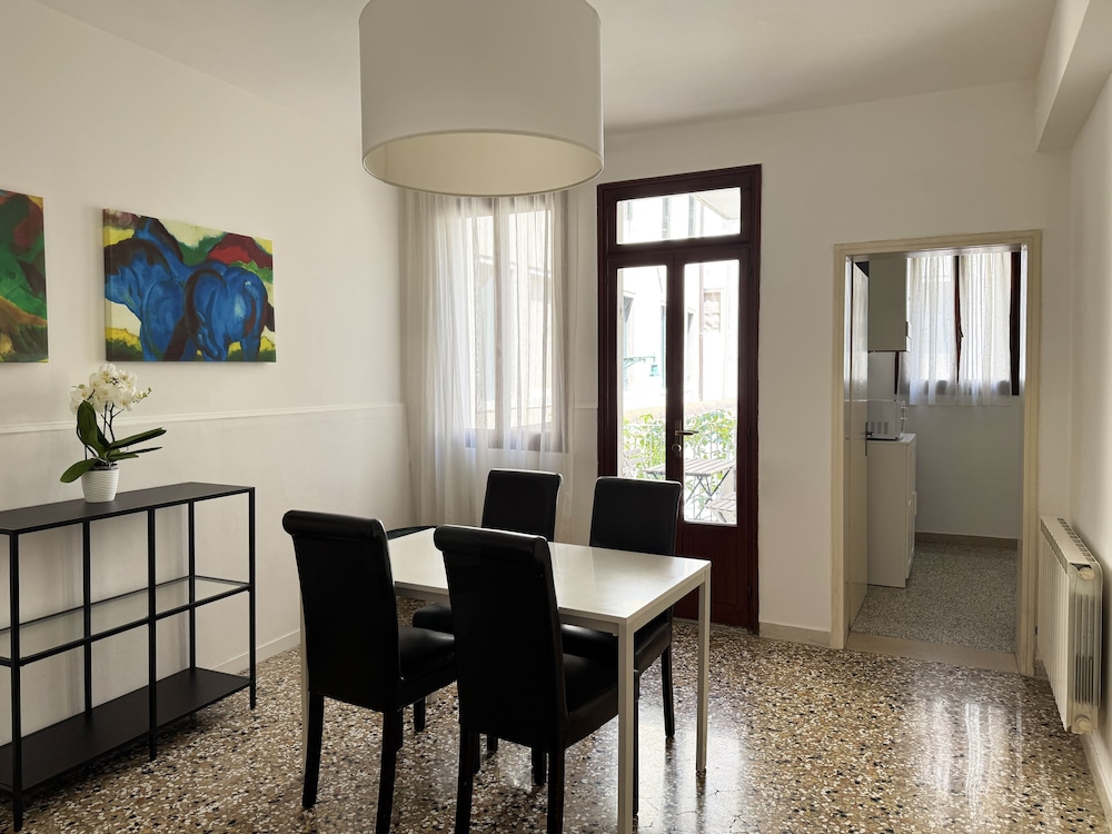 Superior Apartment photo 2