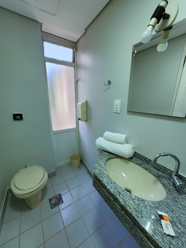 Standard Twin Room photo 2