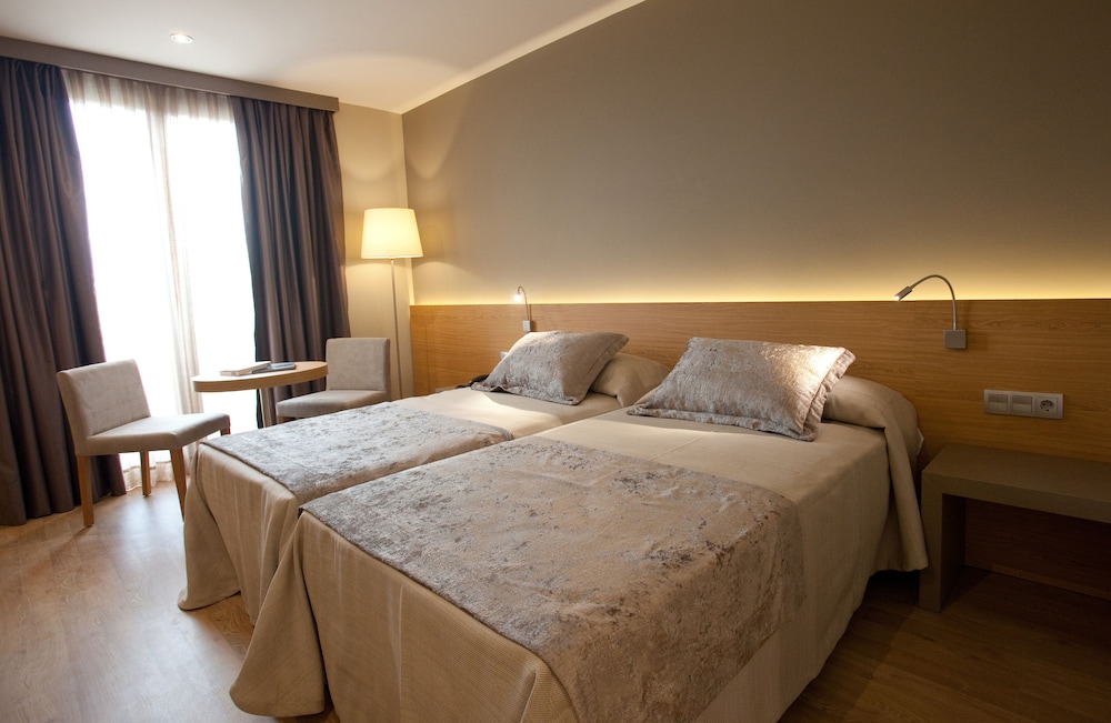 Double Room - Photo 12