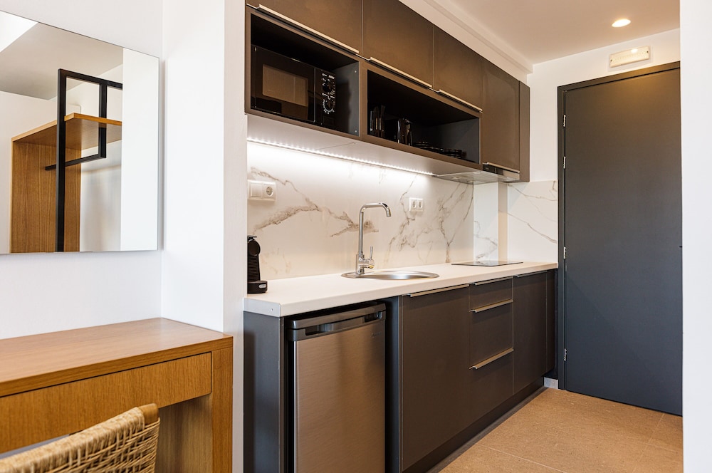 Suite, Sea View - Photo 5