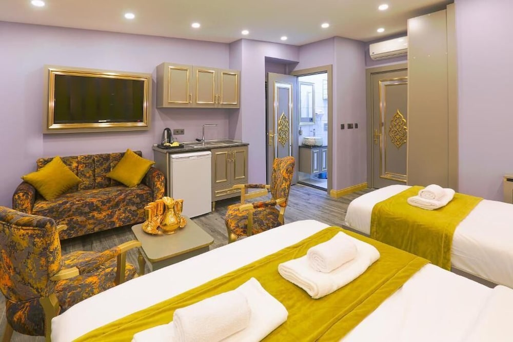 Luxury Triple Room photo 3