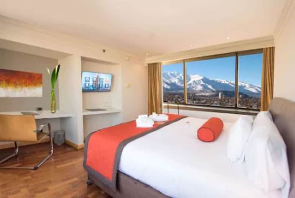 Executive Suite, 1 Bedroom, City View, Tower photo 1