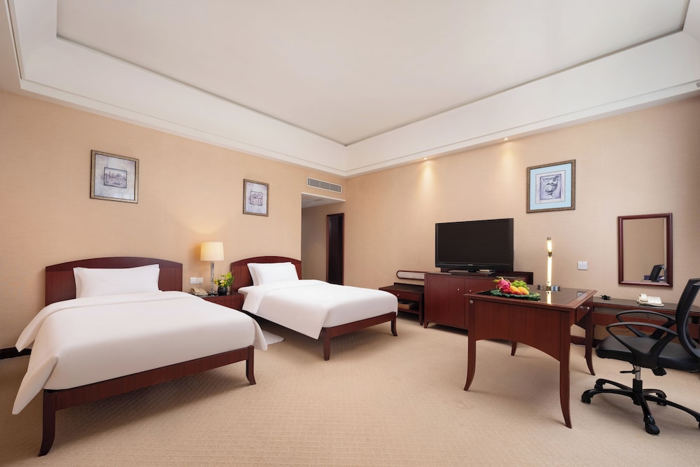 Standard Twin Room, 2 Twin Beds - Photo 4