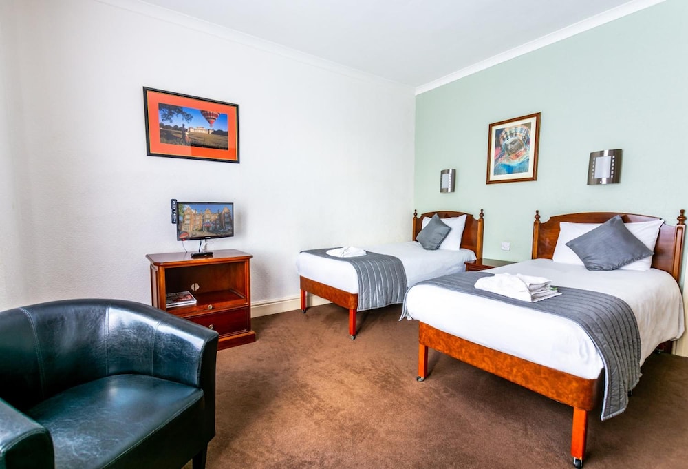 Standard Twin Room - Photo 5