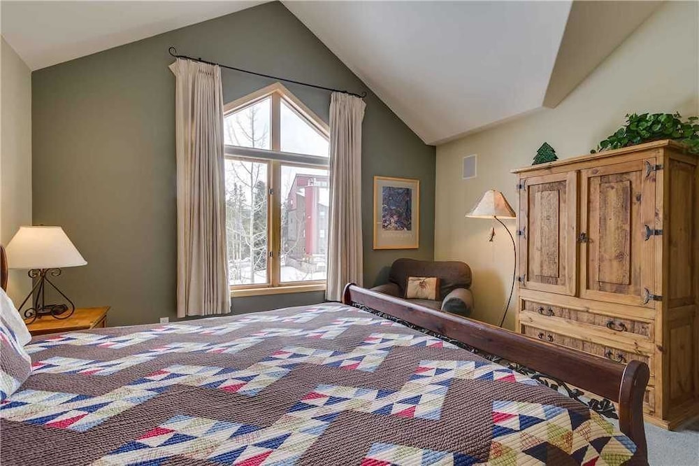 House, 4 Bedrooms