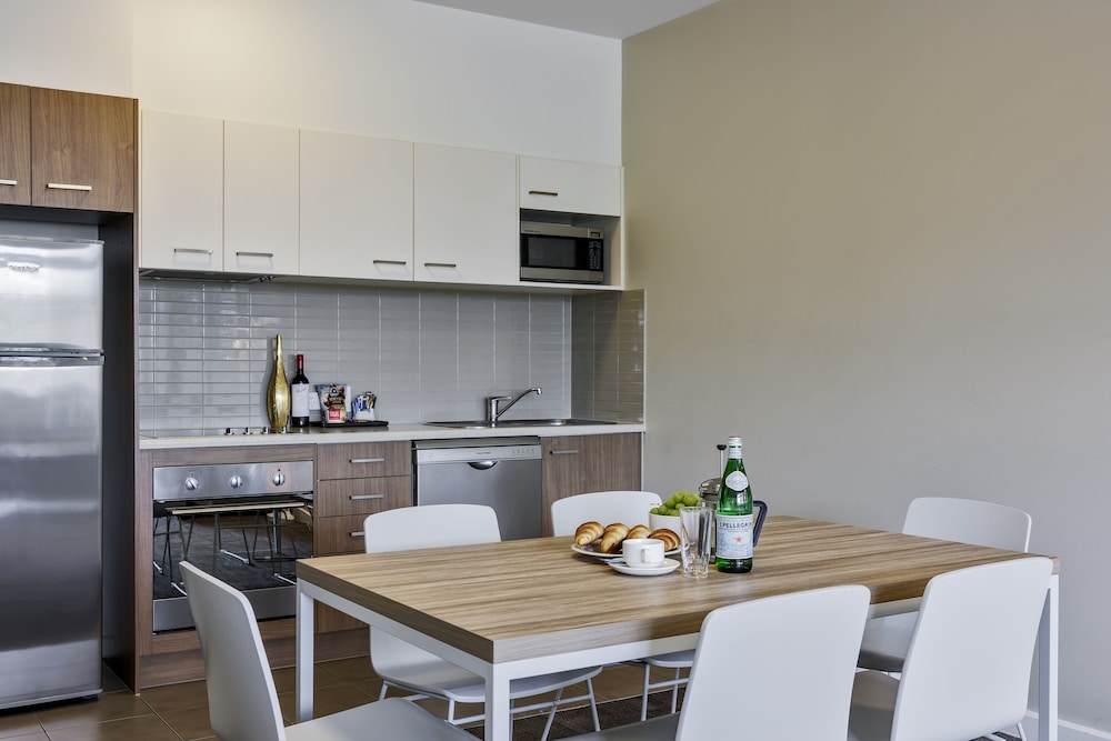 Apartment, 2 Bedrooms - Photo 7