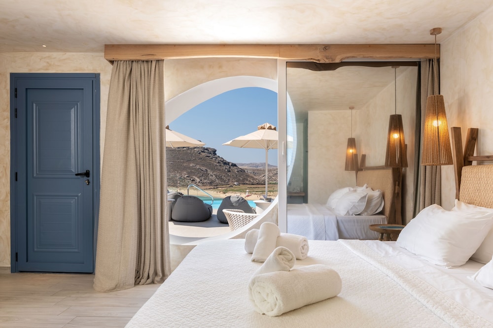 Signature Panormos Bay View Junior Suite