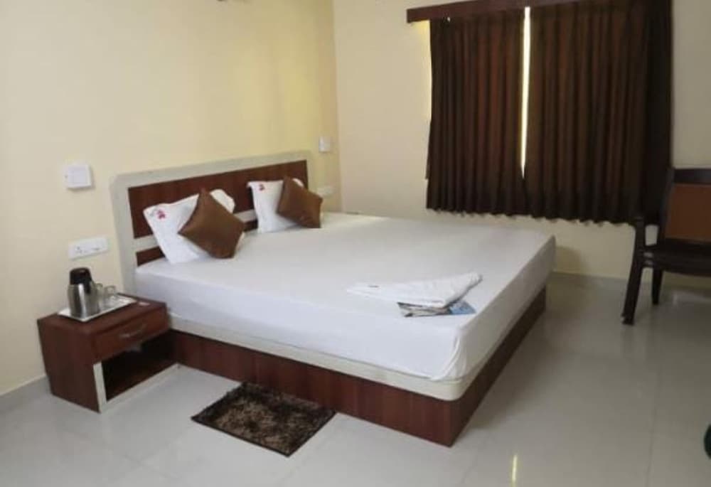Deluxe Double Room, City View photo 1