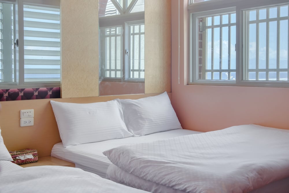 Quadruple Room with Sea View photo 3