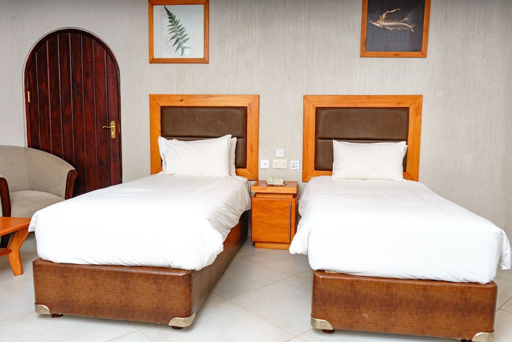 Twin Room - Photo 1