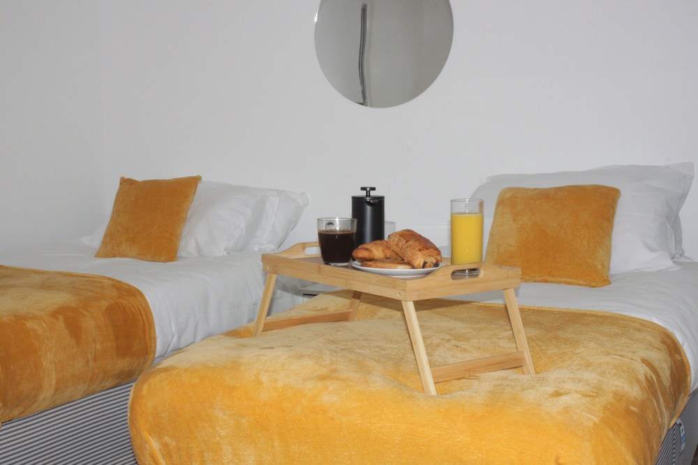 Double Or Twin Room, Patio, City View photo 1