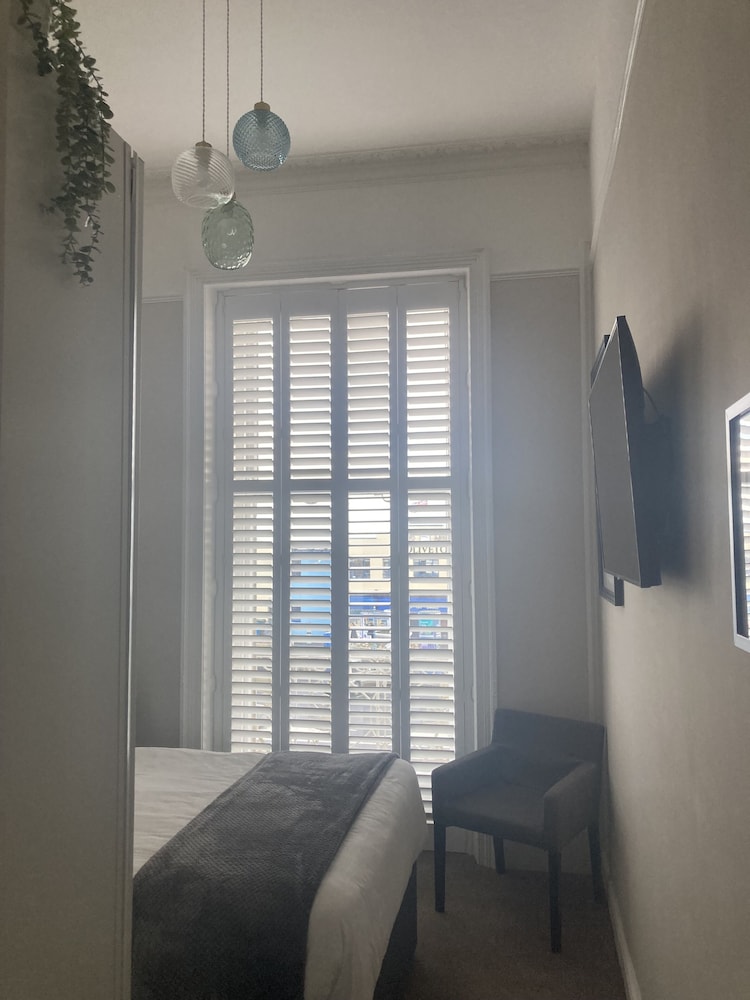 Double Room, Balcony, Sea View (Room 3,  Victoria) photo 2