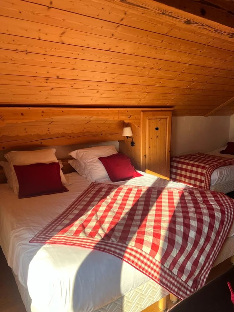 Superior Quadruple Room, Mountain View
